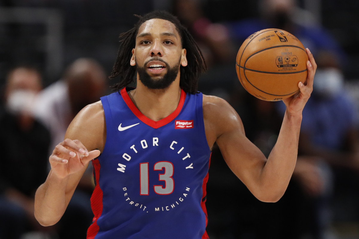 Detroit Pistons center Jahlil Okafor (13) holds the ball during the fourth quarter against the Dallas Mavericks at Little Caesars Arena.